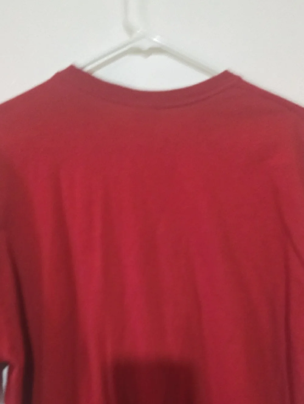 Guess Red 'Guess Jeans' Logo Short Sleeve Tee - Picture 10 of 11